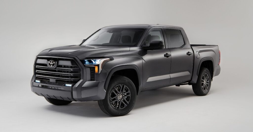 2023 Toyota Tundra SX package